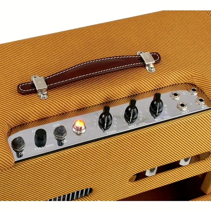 Avis et Test du combo guitare Fender 57 Custom Deluxe