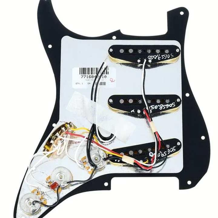 Avis et Test : Fender Pre-Wired ST PG Tex-Mex SSS BK