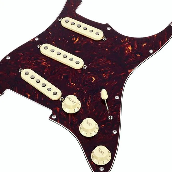 Avis et Test : Fender Pre-Wired ST Pickguard Tex-Mex