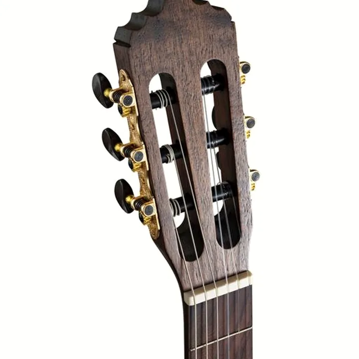 Avis et Test Guitare classique La Mancha Zircon SMN-SCC