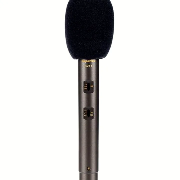 Avis et Test : Superlux S241