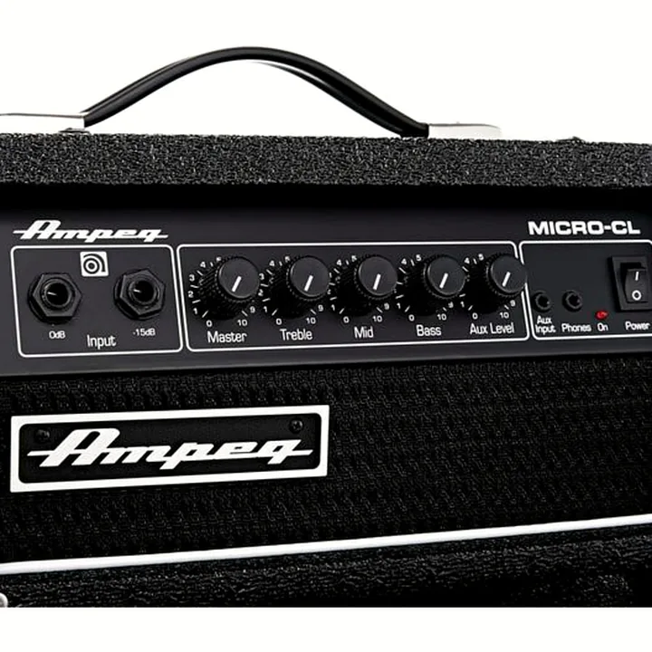 Avis, Test : Ampeg Micro-CL Stack