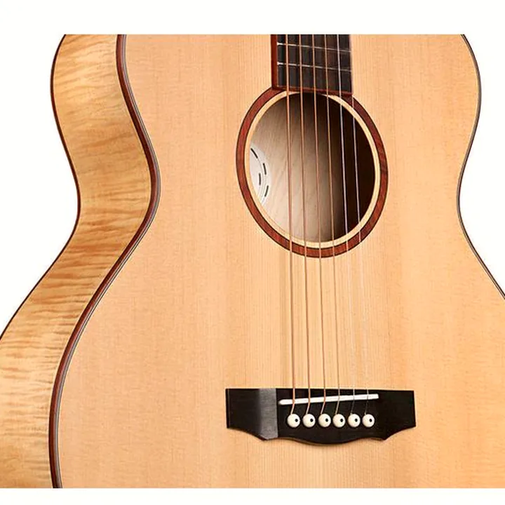 Avis & Test de la guitare électrique Guild Jumbo Junior Reserve Maple