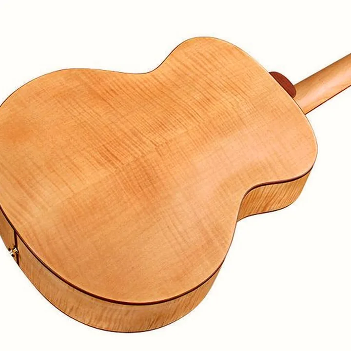Avis & Test de la guitare électrique Guild Jumbo Junior Reserve Maple