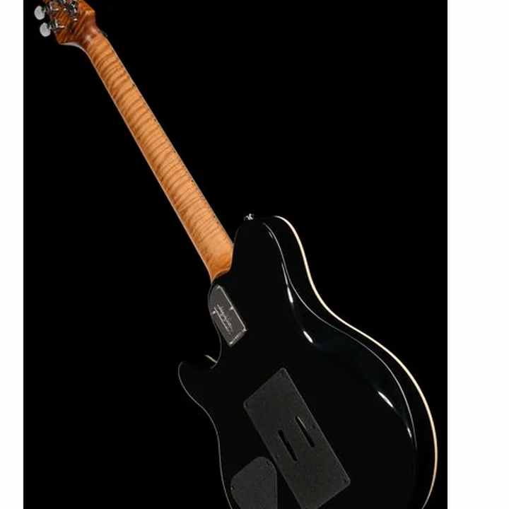 Avis & Test de la guitare électrique Music Man Axis Ollalieberry Quilt