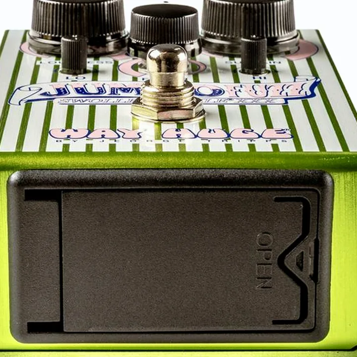 Avis & Test de la pédale Way Huge Jumbo Fuzz Swollen Pickle XXX