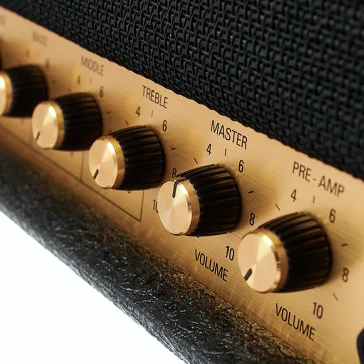Avis & Test de la tête guitare Marshall Studio Classic SC20H Bundle