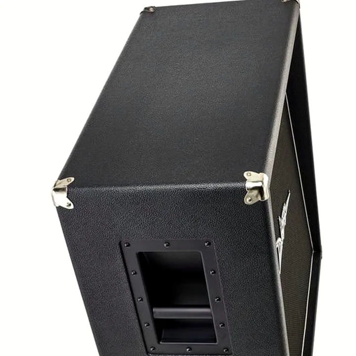 Avis, Test : Diezel 4×12 Rear-Loaded
