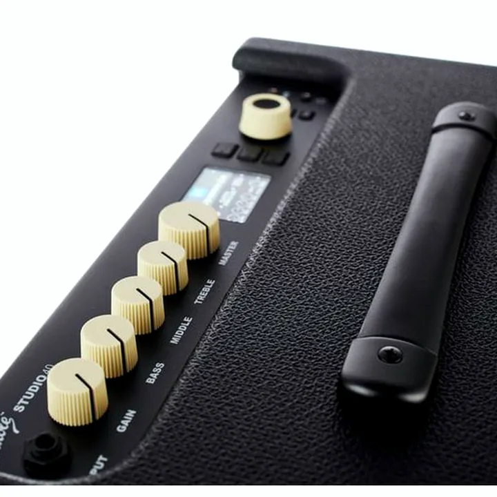 Avis & Test du combo pour basse Fender Rumble Studio 40