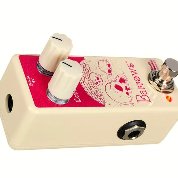 Avis, Test EarthQuaker Devices Barrows Fuzz Attacker
