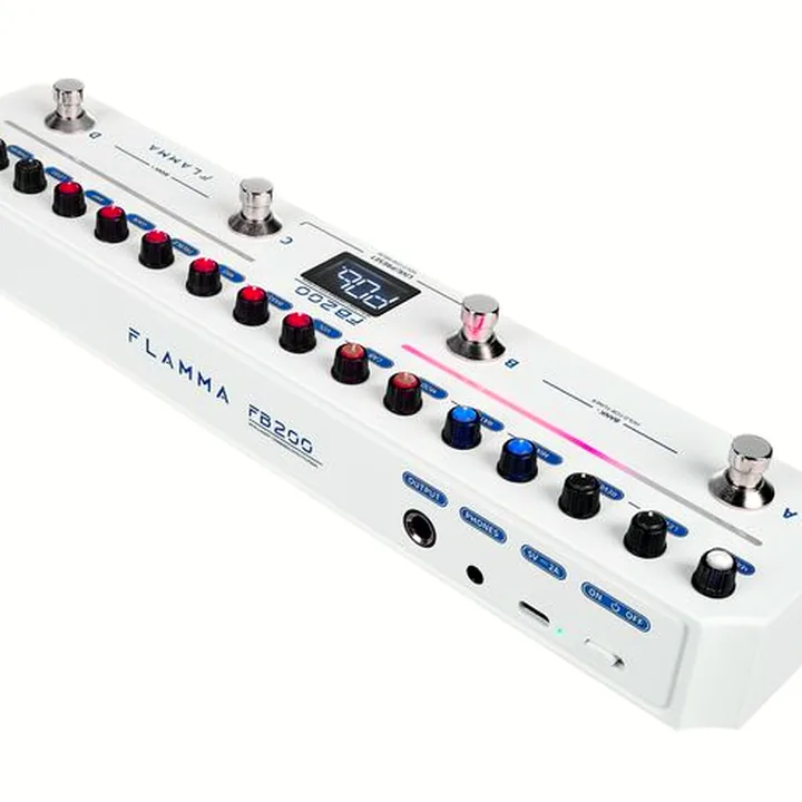 Avis, Test Flamma FB200 Effect Strip