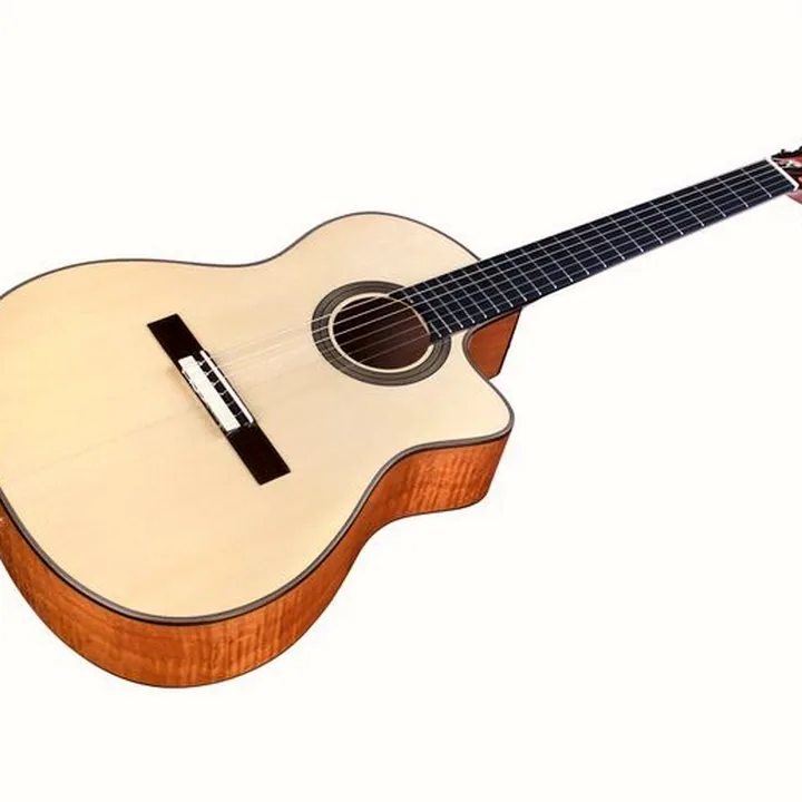 Avis, Test Guitare classique Cordoba Fusion 14 Maple