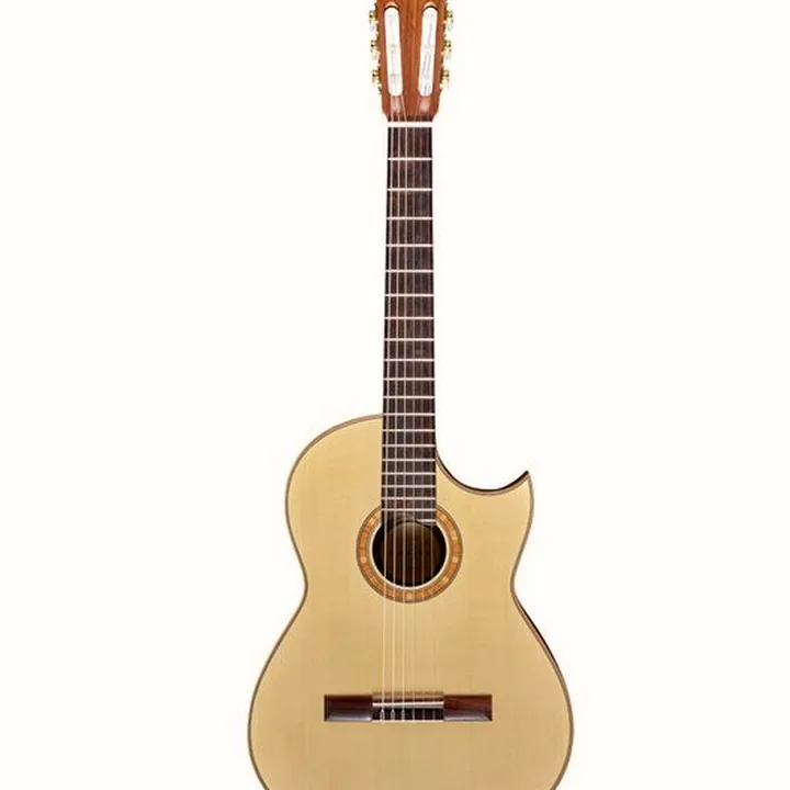 Avis, Test Guitare classique Hanika Basis Cut TEF