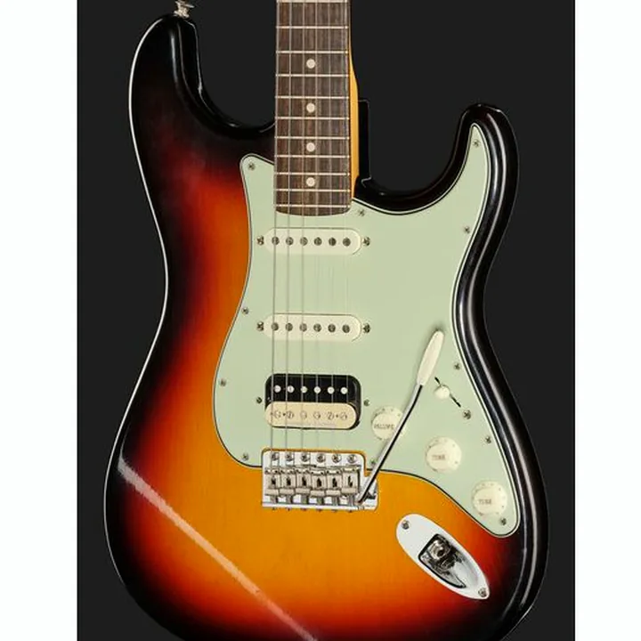 Avis, Test Guitare électrique Fender 63 Strat RW 3TSb CC HSS