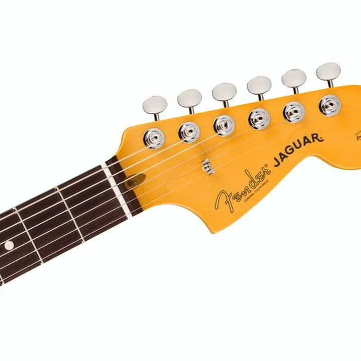 Avis, Test Guitare électrique Fender Am Pro Clsc Jaguar RW FSGM