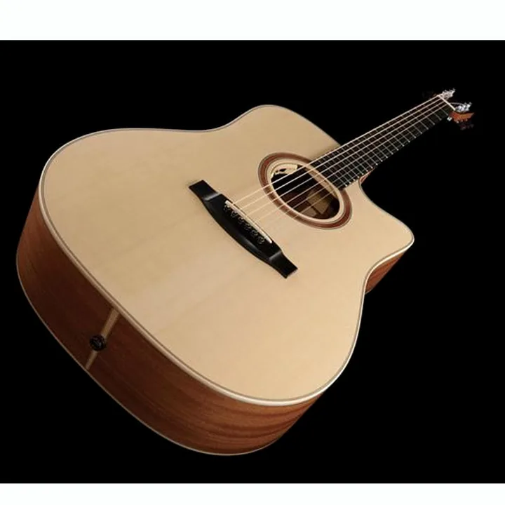 Avis, Test : Lakewood D-14 CP