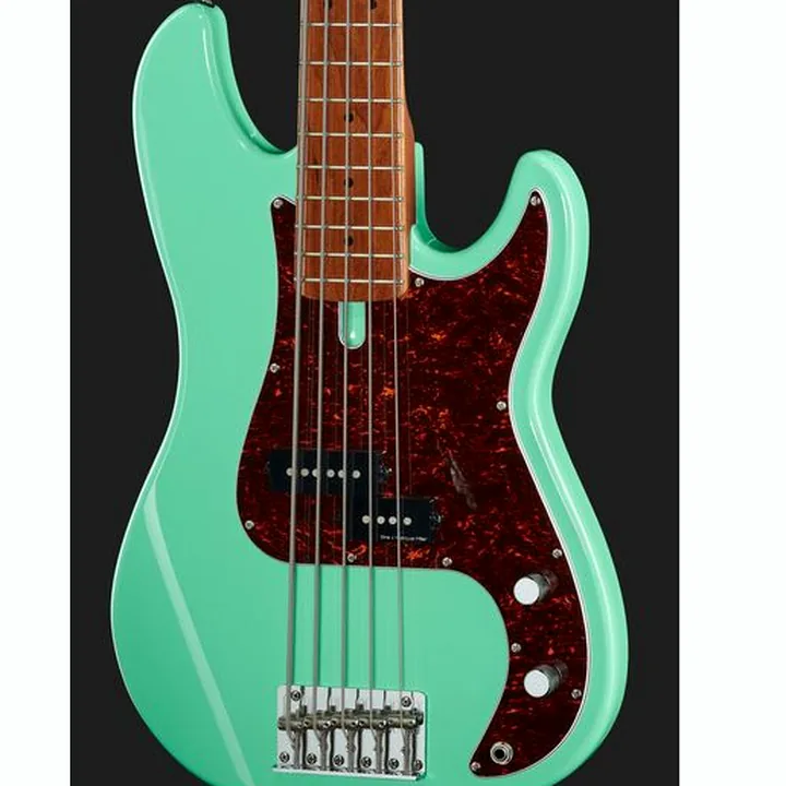 Avis, Test Marcus Miller P5 Alder-5 MLG