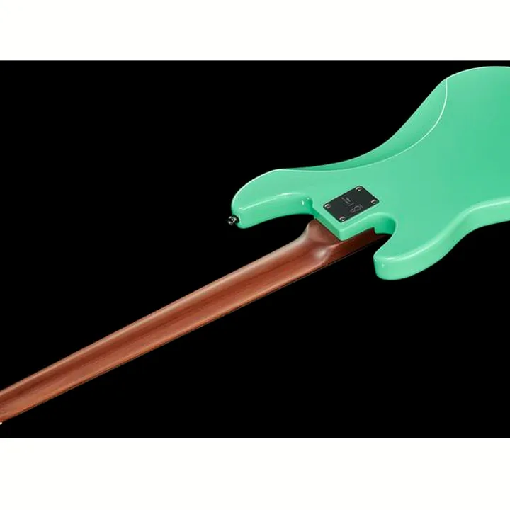 Avis, Test Marcus Miller P5 Alder-5 MLG