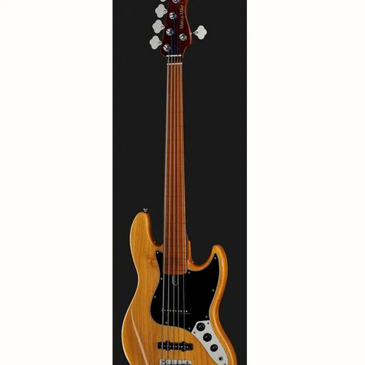 Avis, Test : Marcus Miller V5 Alder-5 NT FL