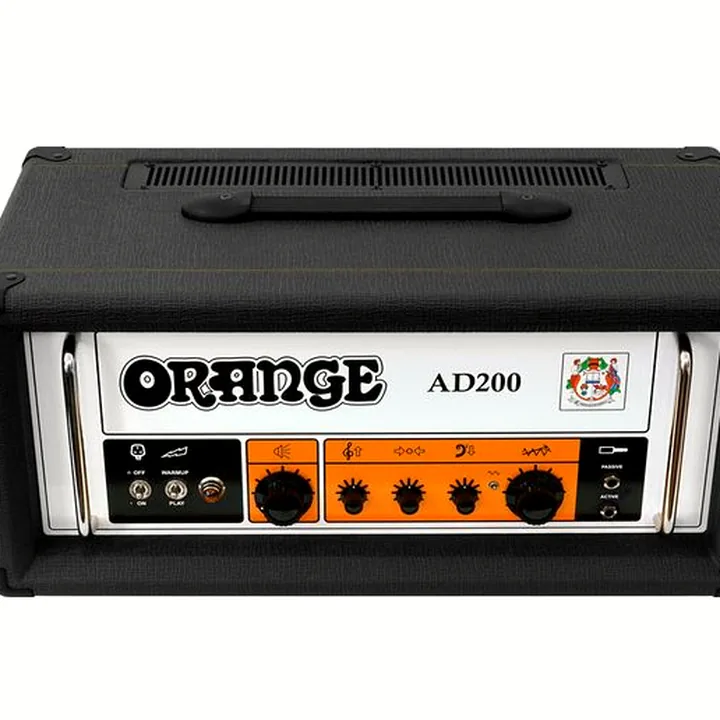 Avis, Test : Orange AD200 BLK