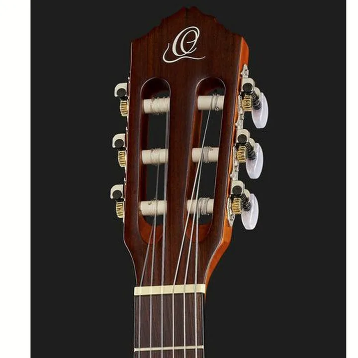 Avis, Test : Ortega R122L-3/4