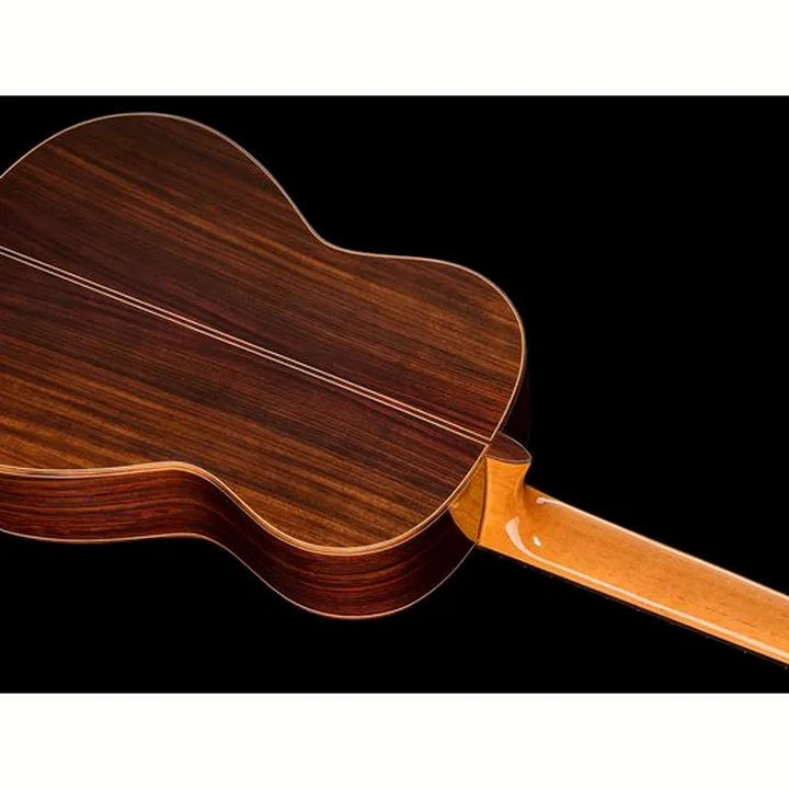 Avis, Test : Ramirez Guitarra del Tiempo Cedar LH
