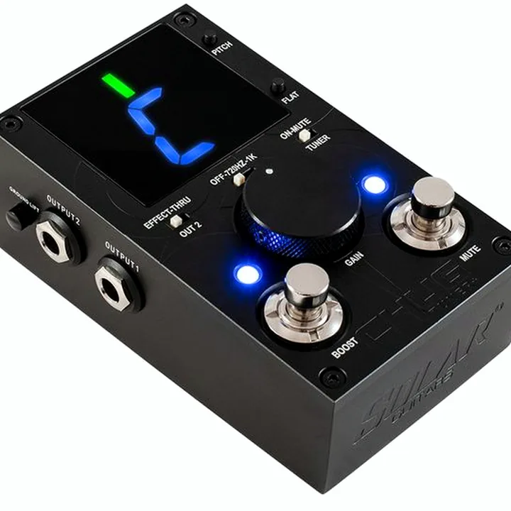 Avis, Test Solar Guitars Chug Tuner+ Booster