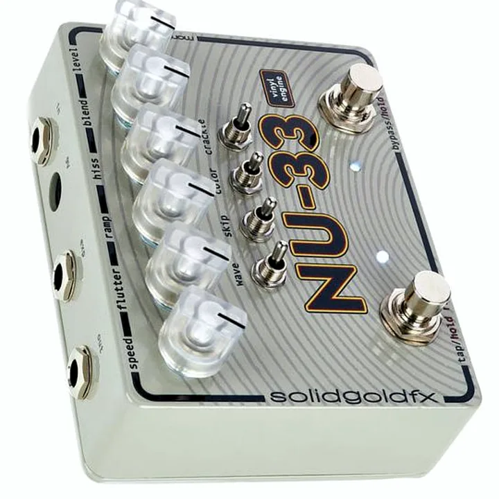 Avis & Test Solid Gold FX NU-33 Chorus/Vibrato