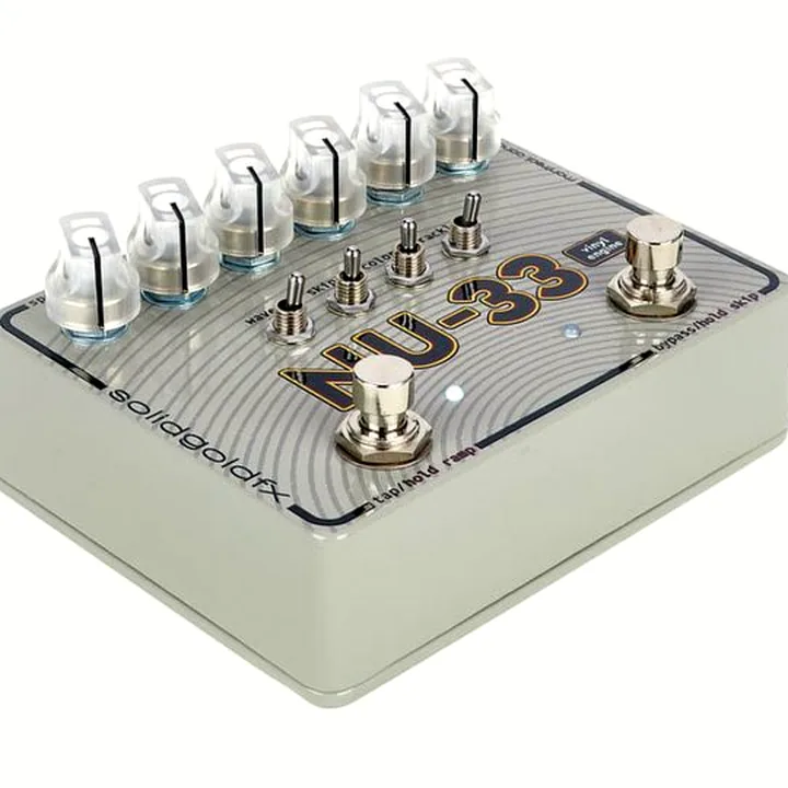Avis & Test Solid Gold FX NU-33 Chorus/Vibrato