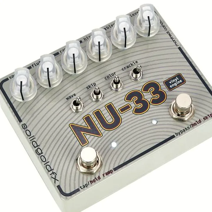 Avis & Test Solid Gold FX NU-33 Chorus/Vibrato