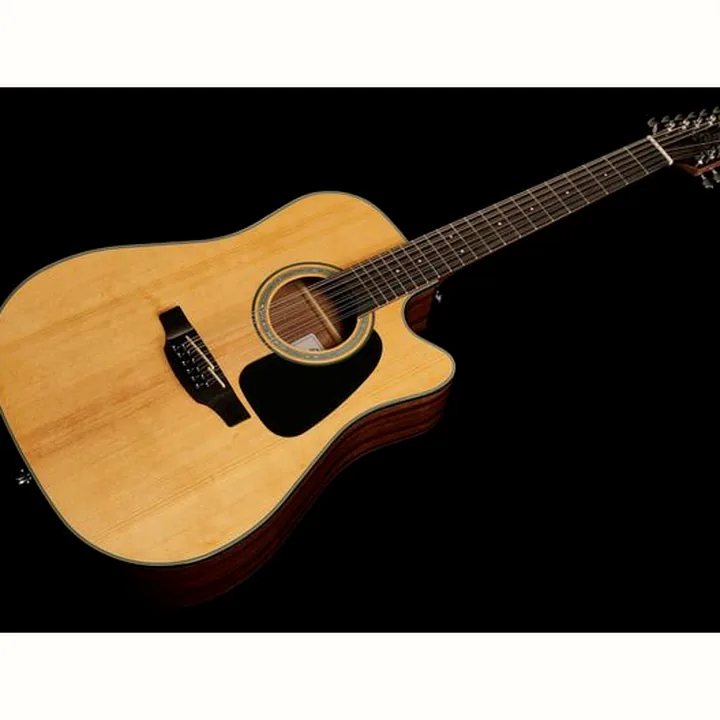Avis, Test Takamine GD30CE-12N