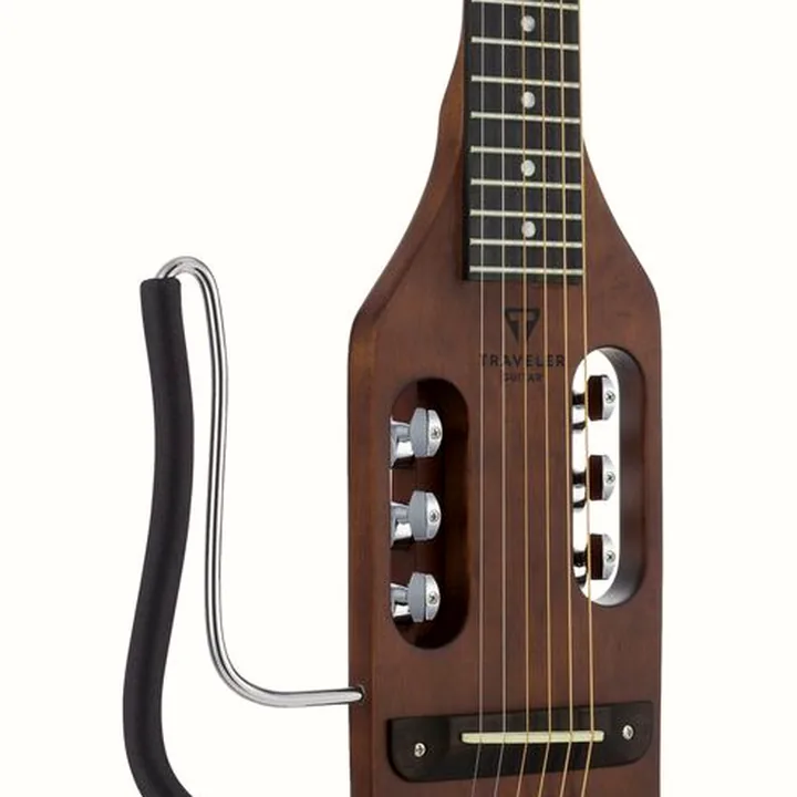 Avis & Test : Traveler Guitar Ultra-Light Acoustic Lefty AB