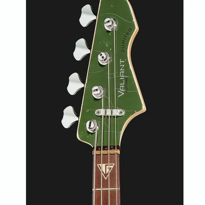 Avis, Test Valiant Guitars Jupiter Bass RH OM
