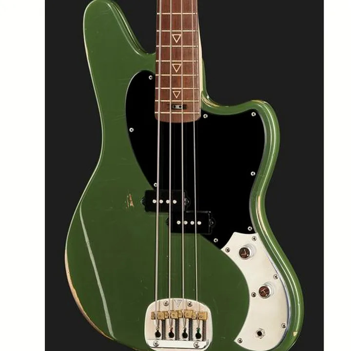 Avis, Test Valiant Guitars Jupiter Bass RH OM