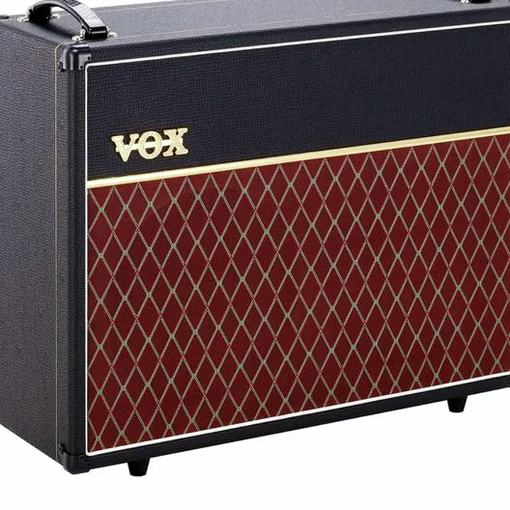 Avis, Test : Vox V212C