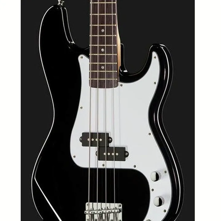 Basse électrique Harley Benton PB-20 BK Bundle : Avis, Test & Comparatif
