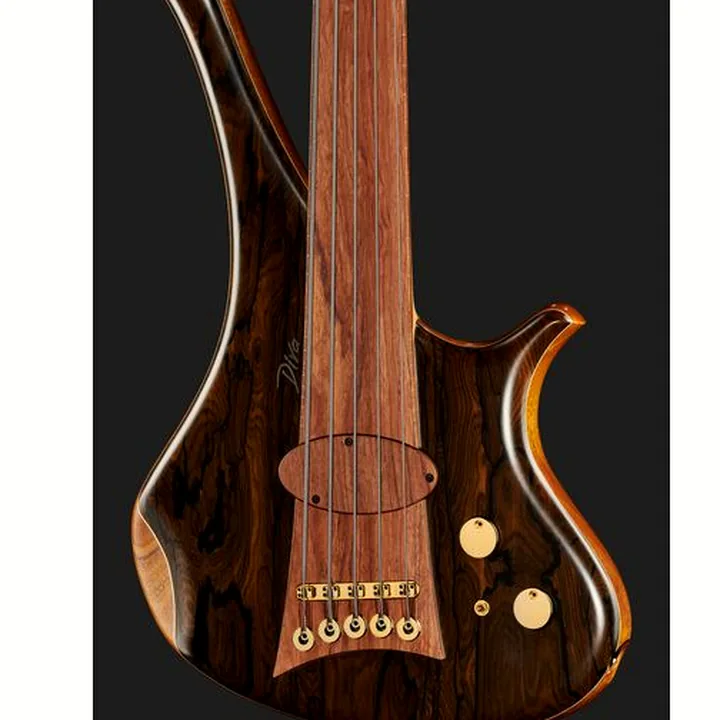 Basse électrique Marleaux Diva 5 Ziricote Bubinga : Avis, Comparatif et Test