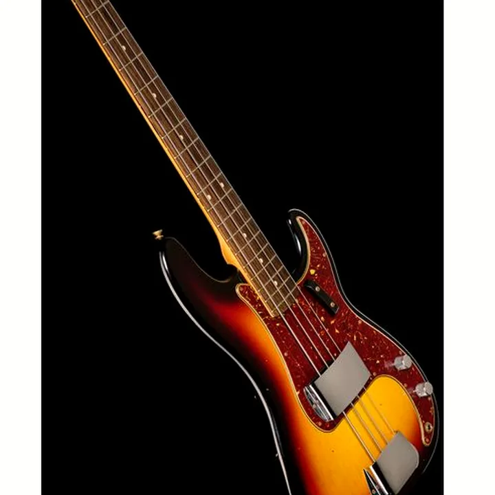 Basse Fender 60 P-Bass 3CS Journeyman Relic : Avis, Test & Comparatif