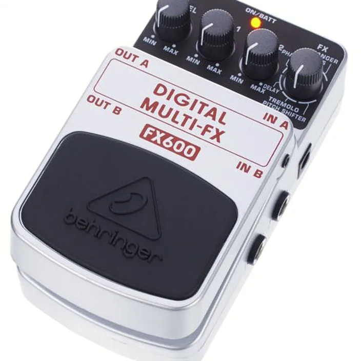 Behringer FX600