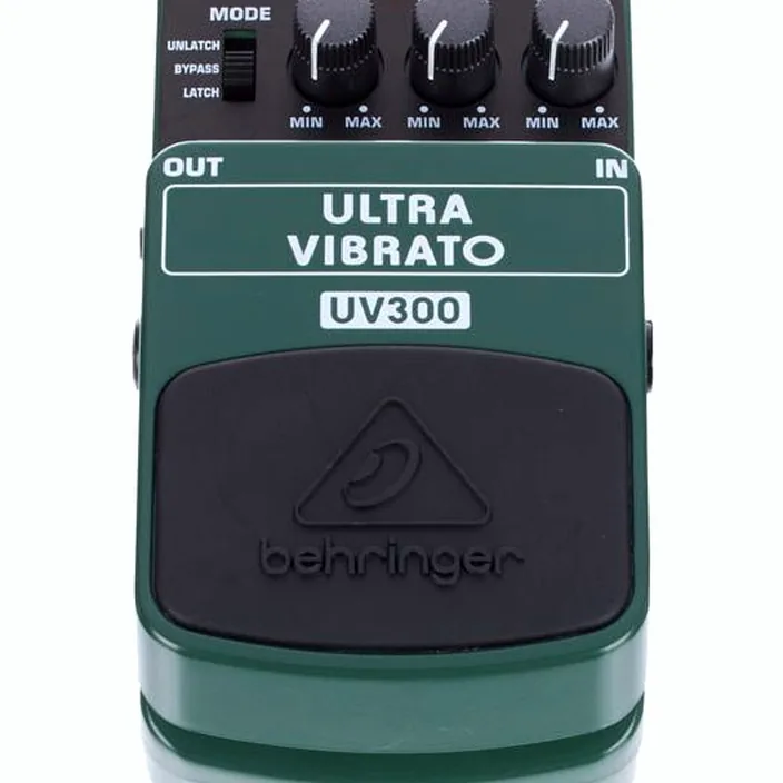 Et Avis : Behringer UV300 Ultra Vibrato