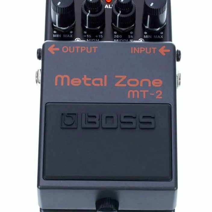 Boss MT-2 Metal Zone Distortion , Avis, Test et Comparatif