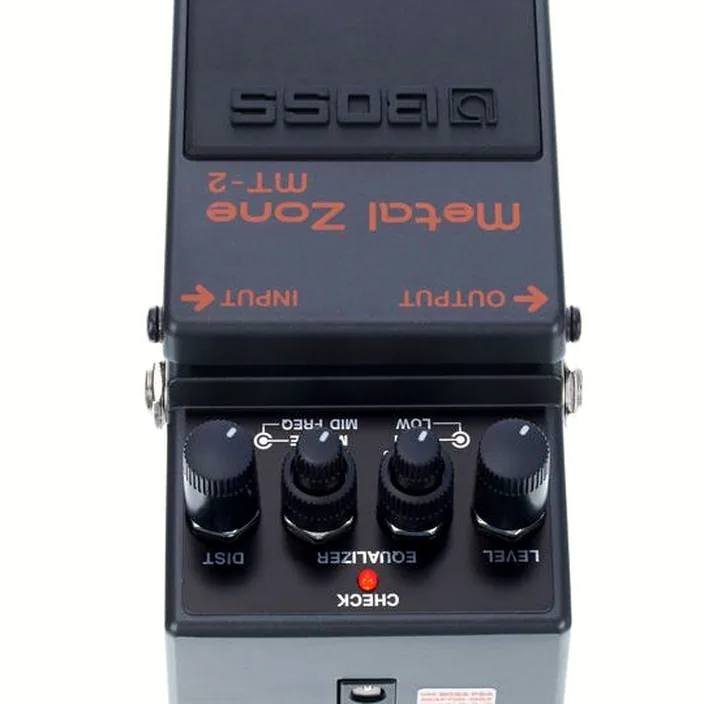 Boss MT-2 Metal Zone Distortion , Avis, Test et Comparatif