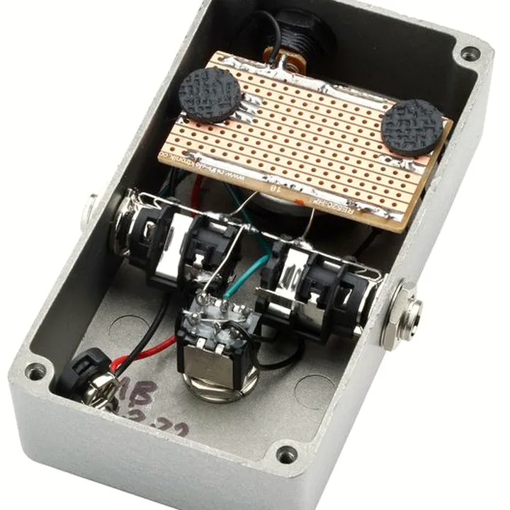 British Pedal Company Compact Series NOS Rangemaster Avis, Comparatif, Test