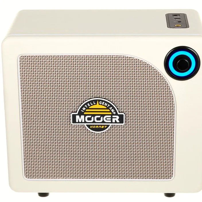 Le combo Mooer Hornet 15i Modeling Amp White / Test, Comparatif et Avis