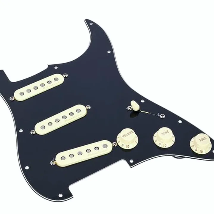 Fender Pre-Wired ST PG Vint.N. SSS BK : Test, Avis, Comparatif