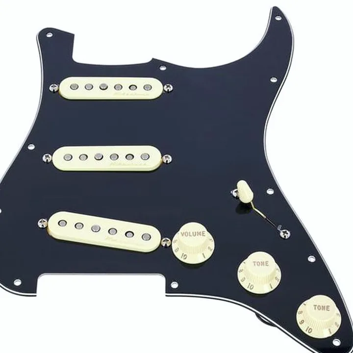 Fender Pre-Wired ST PG Vint.N. SSS BK : Test, Avis, Comparatif