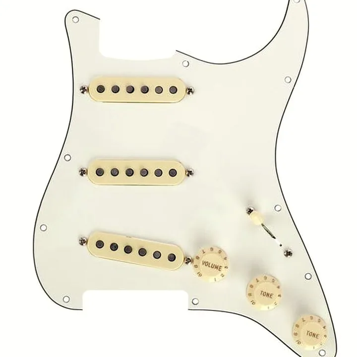 Fender Pre-Wired ST Pickguard 69 Par : Comparatif, Test, Avis