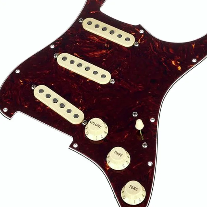 Fender Pre-Wired ST Pickguard 69 TS Test, Comparatif & Avis
