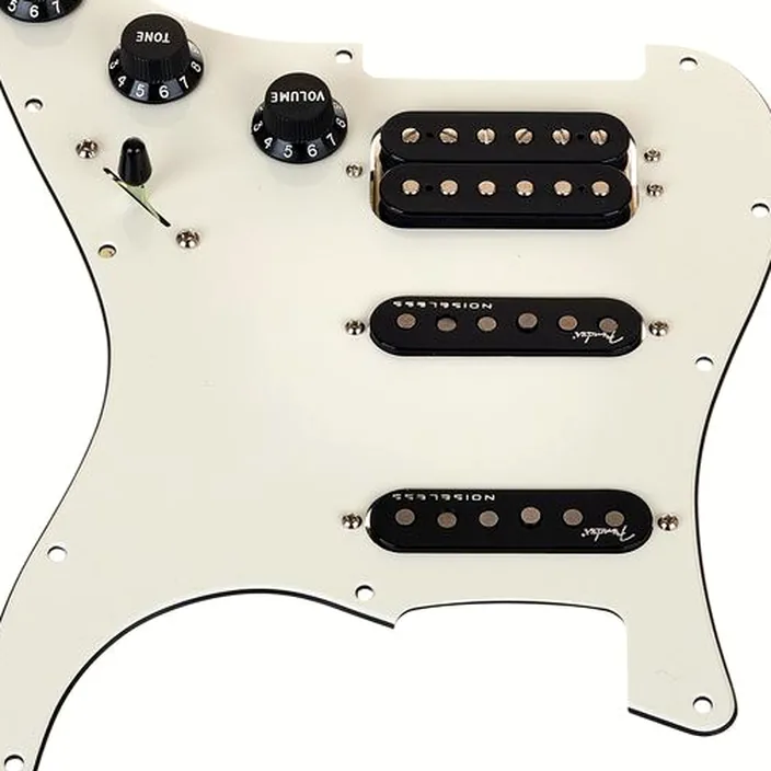 Fender Pre-Wired ST Pickguard HSS : Test, Avis