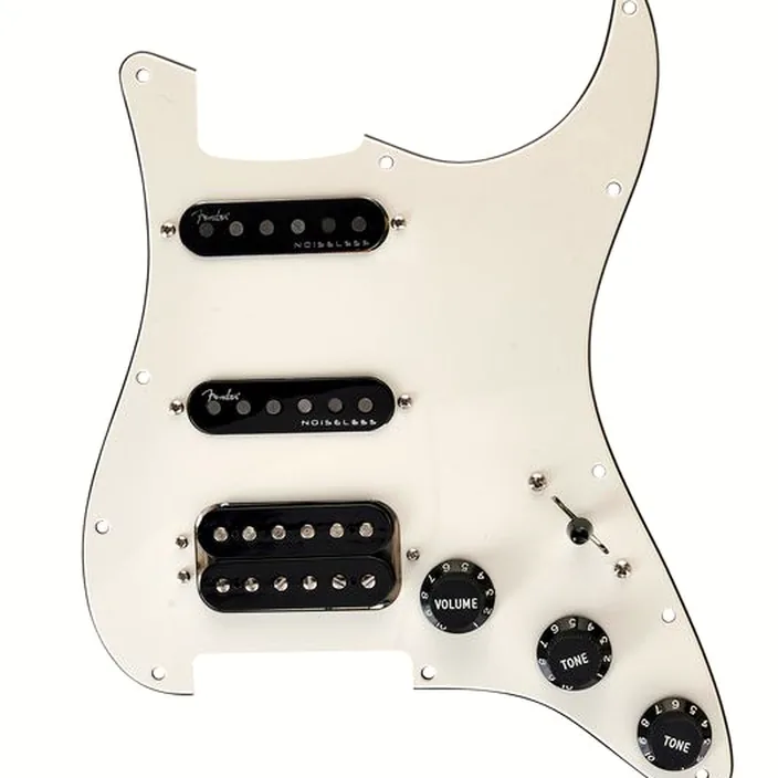 Fender Pre-Wired ST Pickguard HSS : Test, Avis
